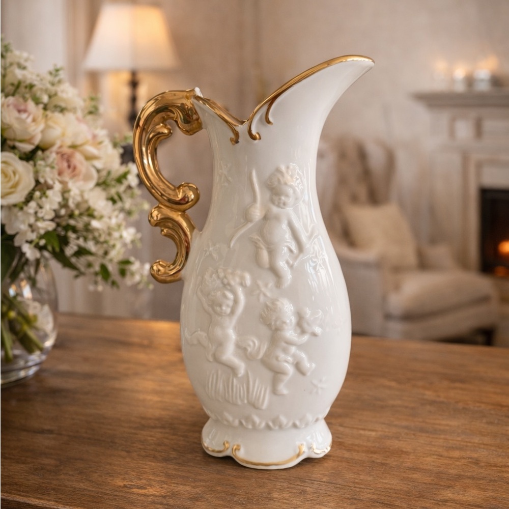 VINTAGE, HAND PAINTED WHITE PITCHER WITH GOLD ACCENTS & CHERUBS/BABIES.  G12